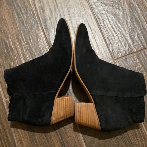 Coconuts by Matisse suede ankle booties - Picture 8 of 11